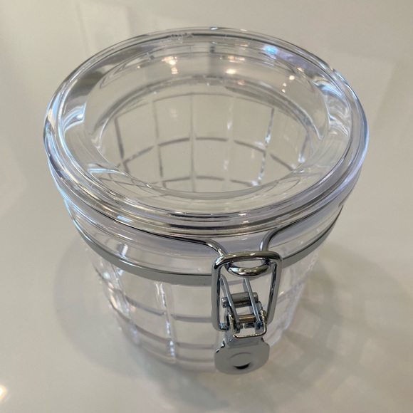 4 Beautiful Empty Cosmetic / Storage Containers - Picture 10 of 12